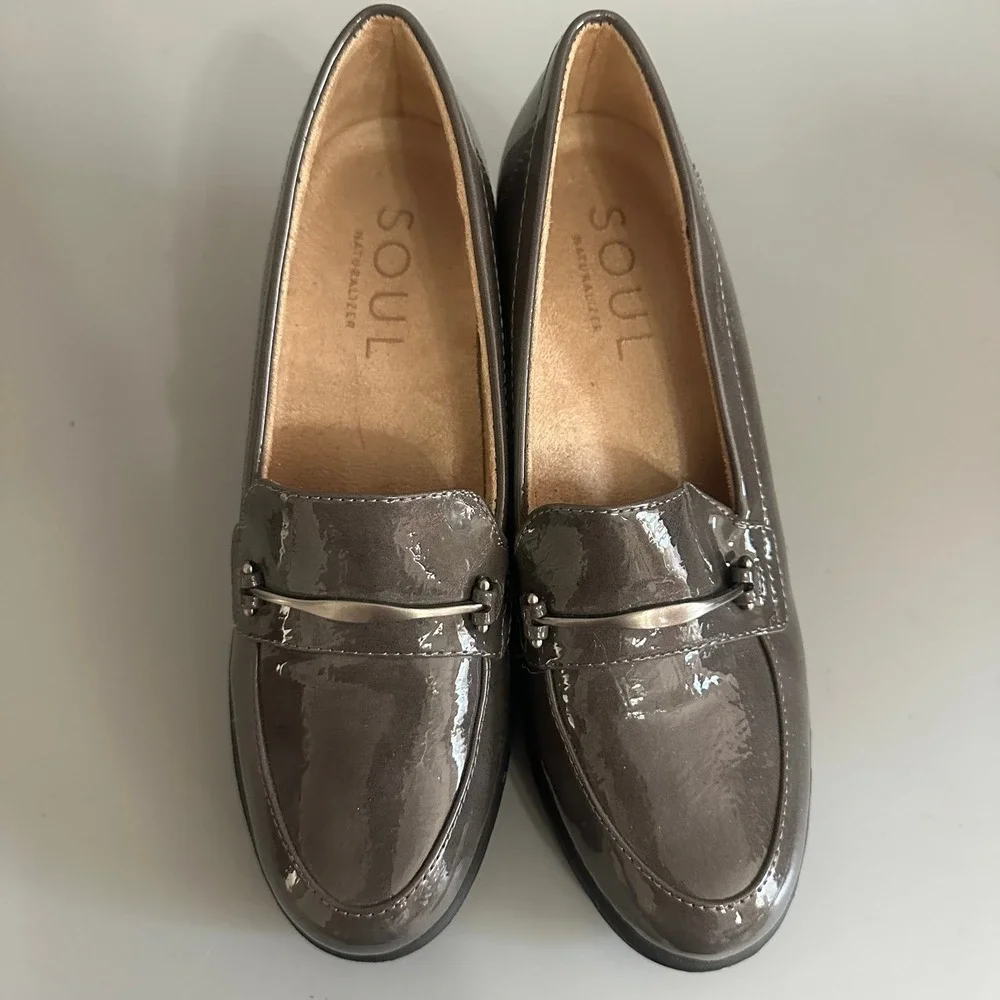 SOUL Naturalizer Womens Gray Patent Wedge Loafers Metal Bit Shoes 7W Wide